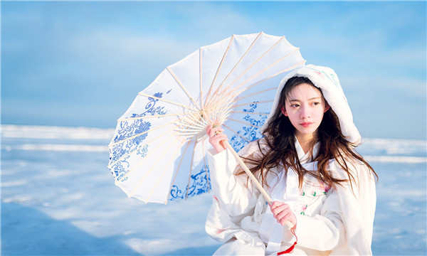 莲花试管代怀生子多少钱一个？助孕之路的费用分析与方案选择